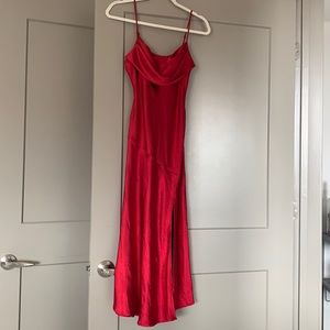XS midi length dress, satin material. Red.